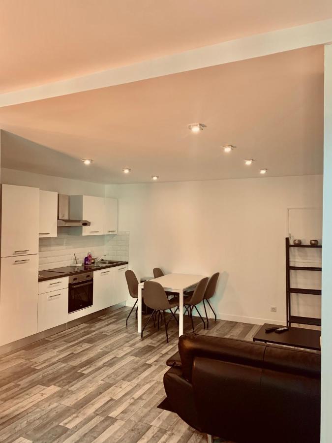 Superbe Appartement En Hyper Centre De Charleville Εξωτερικό φωτογραφία
